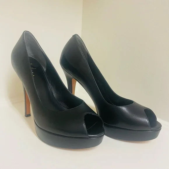 Cole Haan, Nike Air, Black Leather, Open Toe Pumps. Size 8 - Picture 2 of 9